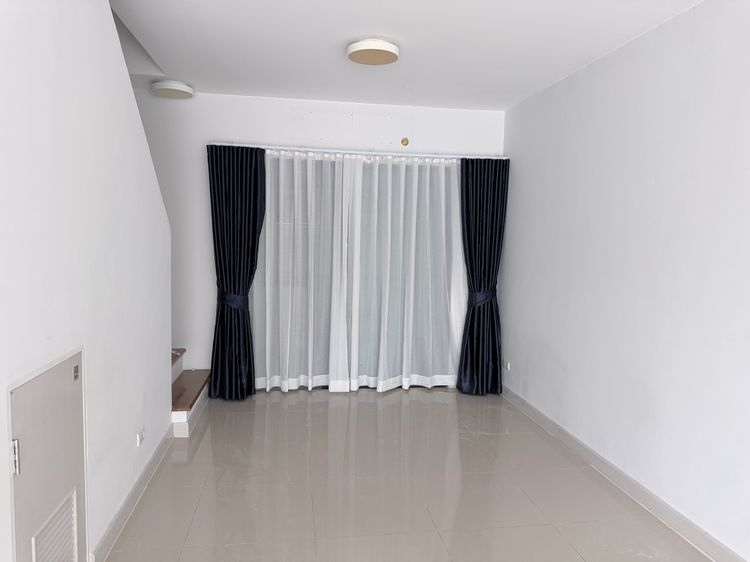 ขายอาคารพาณิชย์ 3 ชั้น โครงการ District รามอินทรา-จตุโชติ ทำเลดี เดินทางสะดวก ใกล้รร.นวมินทราชินูทิศ  รูปที่ 3