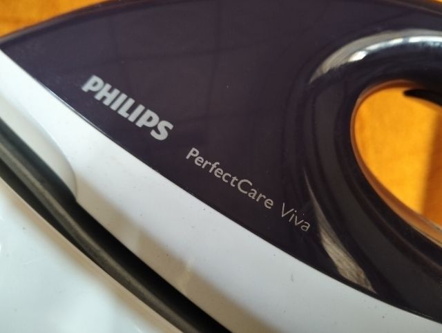 เตารีดไอน้ำแยกหม้อต้มPhilip perfect care viva