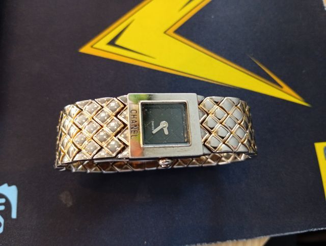 นาฬิกาChanel