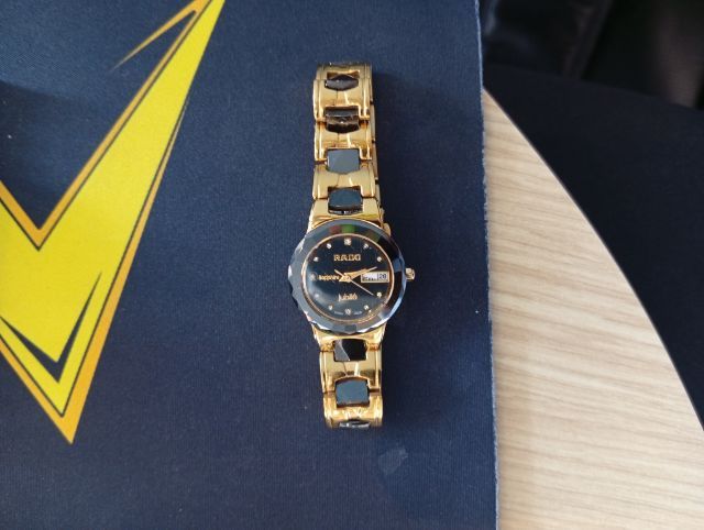 ทอง นาฬิกาผู้หญิงแบนด์ RADO