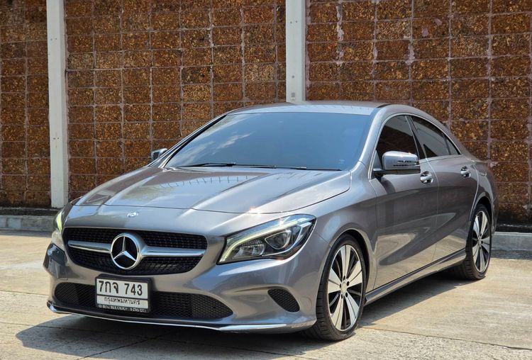 Mercedes-Benz CLA-Class 2018 CLA200 Sedan เบนซิน ไม่ติดแก๊ส เกียร์อัตโนมัติ เทา
