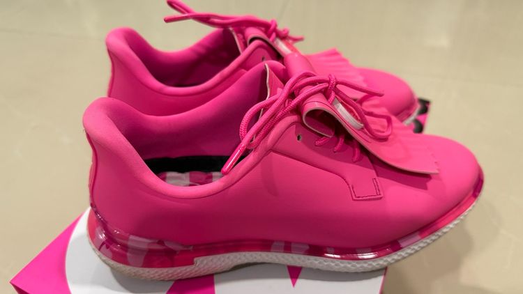 รองเท้ากอล์ฟ G FORE Size 38 สภาพ 99 เปอร์เซ็นต์ ใส่ 2 ครั้ง ราคาถูกมาก รูปที่ 2