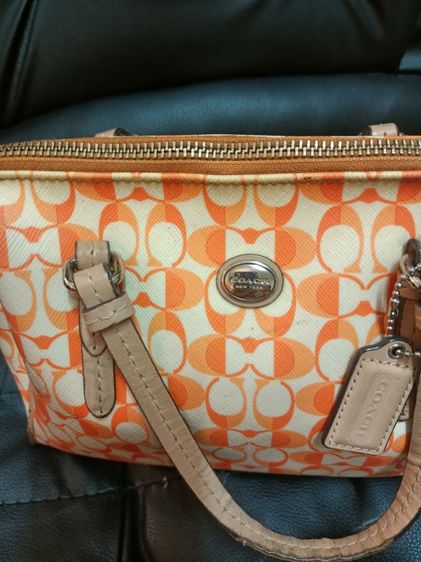 ส่งต่อCoach Newyork กระเป๋าถือสไตล์วินเทจ โดดเด่นไม่เหมือนใคร  รูปที่ 4