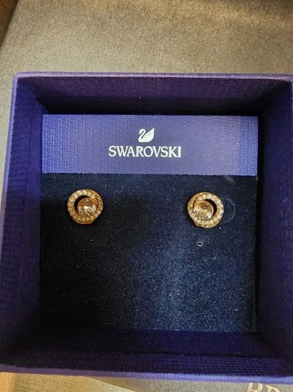 จิวเวอรี่ ต่างหู  Swarovski รุ่น Generation Stud