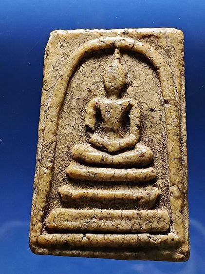 พระสมเด็จวัดระฆัง พิมพ์ใหญ่ รุ่นเเรก สภาพสวยเก่ามาก สร้างสมัยรัชกาลที่4 พระเก่าเก็บบ้านทรงไทยสมัยคุณหลวงแถวย่านรมคลองบางกอกใหญ่ได้เเบ่งปันมา รูปที่ 3