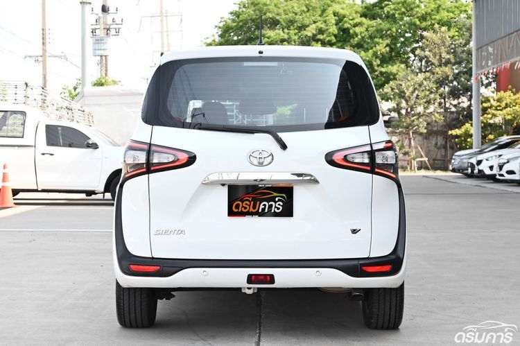 Toyota Sienta 2020 1.5 V Utility-car เบนซิน ไม่ติดแก๊ส เกียร์อัตโนมัติ ขาว รูปที่ 4