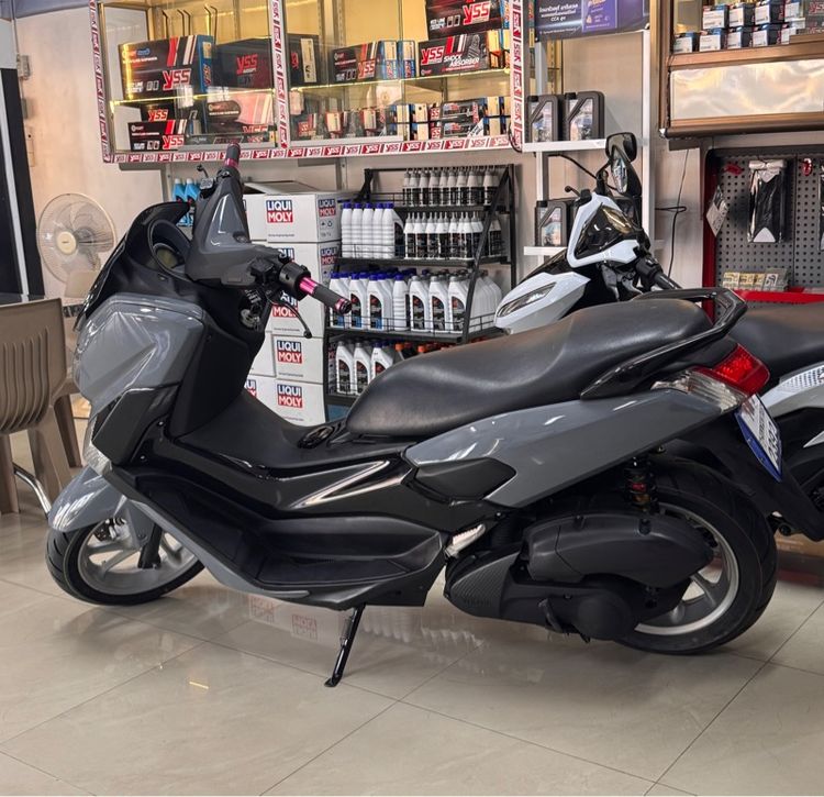 ยามาฮ่าเอ็นแม็กมือสองเครื่องดีสีสวยพร้อมใช้งาน รูปที่ 2