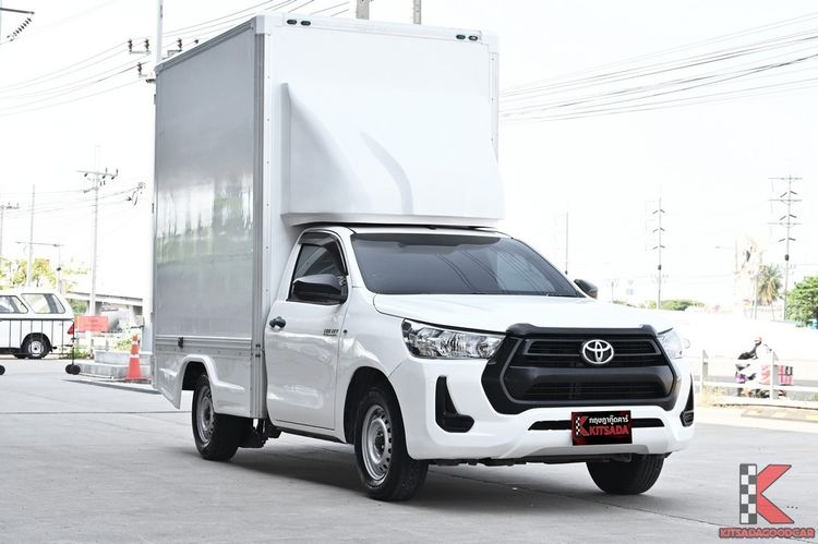 รถ Toyota Hilux Revo 2.4 Entry สี ขาว