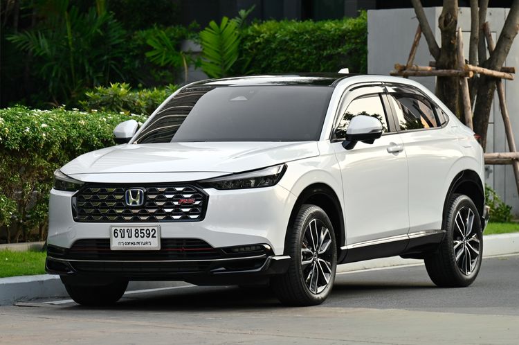 รถ Honda HR-V 1.5 e:HEV RS สี ขาว