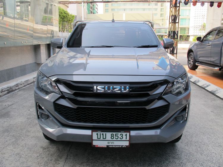 Isuzu D-MAX 2025 3.0 S 4WD Pickup ดีเซล ไม่ติดแก๊ส เกียร์ธรรมดา เทา รูปที่ 3