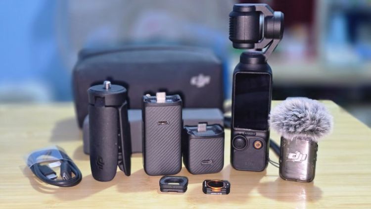 อื่นๆ DJI Osmo Pocket 3 Creator Combo