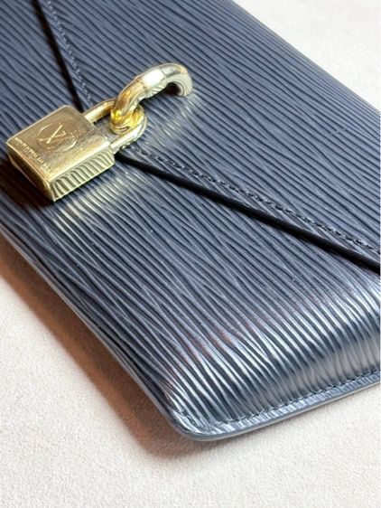 LV padlock on strap epi leather black microchip  รูปที่ 6
