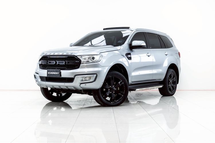 รถ Ford Everest 3.2 Titanium Plus 4WD สี เทา