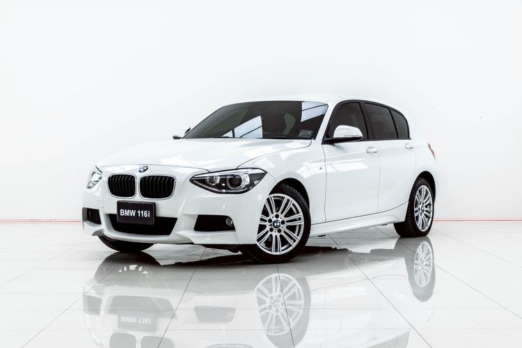 รถ BMW Series 1 116i สี ขาว