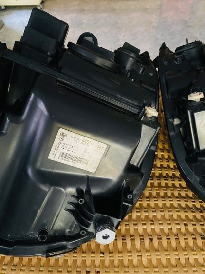 โคมไฟหน้ารถเบ้นซ์w212ปี2011 รูปที่ 3