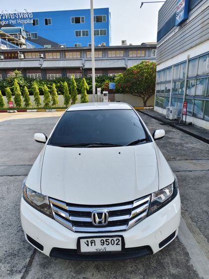 รถ Honda City 1.5 V i-VTEC สี ขาว
