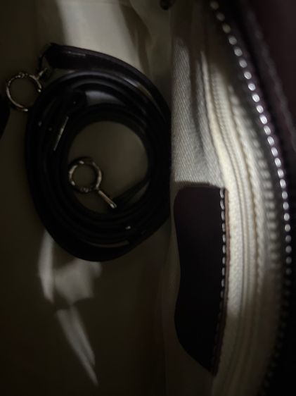 กระเป๋าสะพายผู้หญิง รูปที่ 2