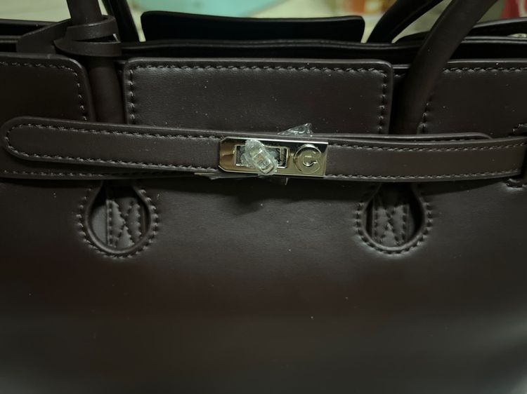 กระเป๋าสะพายผู้หญิง รูปที่ 4