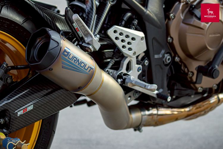 Honda CB650F ABS ปี2018 สีเทาล้อทอง วิ่ง27,000Km. ท่อBurnout รูปที่ 6