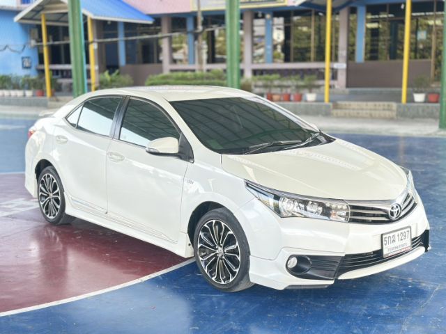 Toyota Altis 2016 1.8 Esport Sedan เบนซิน ไม่ติดแก๊ส เกียร์อัตโนมัติ ขาว รูปที่ 4