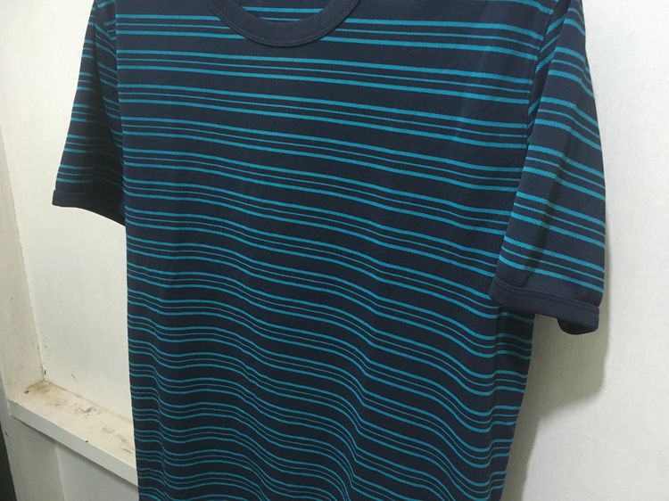 เสื้อยืด แบรนด์ UNIQLO สีลายริ้วกรมเขียว รูปที่ 5