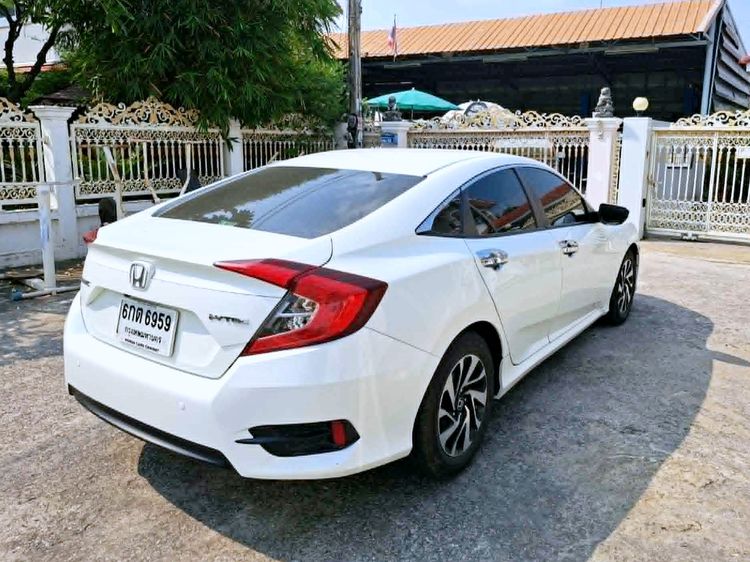 Honda Civic 2017 1.8 EL i-VTEC Sedan เบนซิน ไม่ติดแก๊ส เกียร์อัตโนมัติ ขาว รูปที่ 4