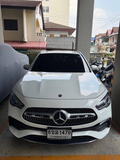รถ Mercedes-Benz GLA-Class GLA200 สี ขาว