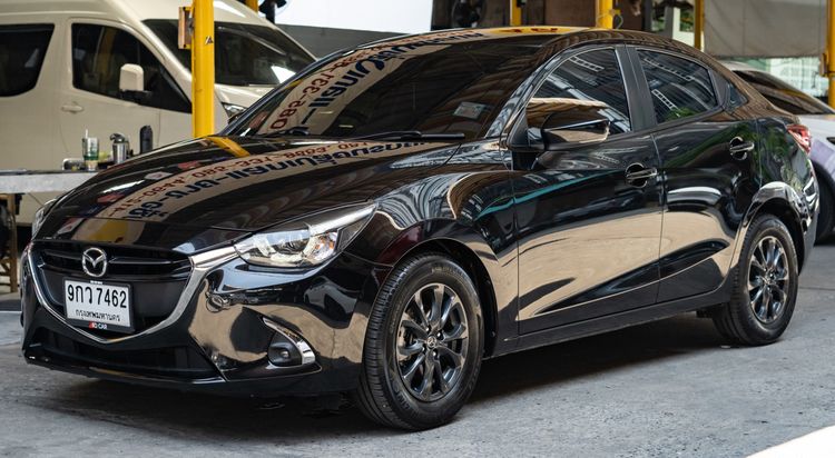 Mazda Mazda 2 2019 1.3 High Connect Sedan เบนซิน ไม่ติดแก๊ส เกียร์อัตโนมัติ ดำ รูปที่ 2