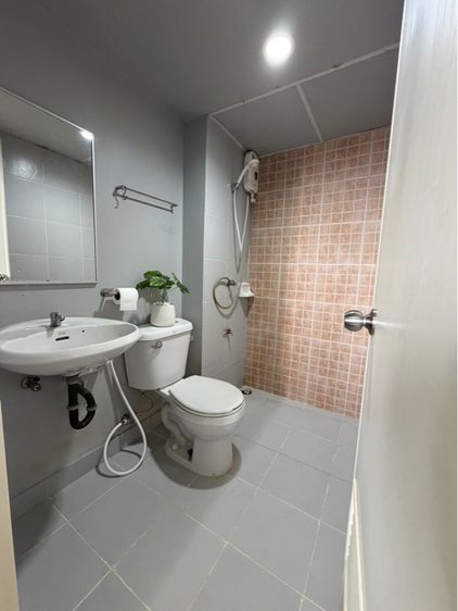 ตกแต่งครบ LPN Development 2017 ไม่อนุญาต ใช่ คอนโด ลุมพินี มิกซ์ ศรีนครินทร์ รูปที่ 4