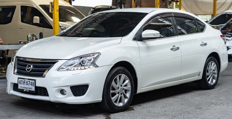 Nissan Sylphy 2015 1.8 V Sedan เบนซิน ไม่ติดแก๊ส เกียร์อัตโนมัติ ขาว รูปที่ 2