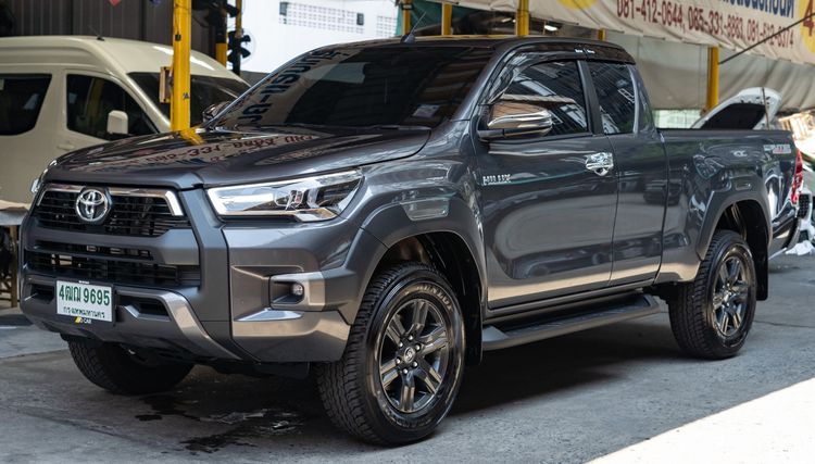 Toyota Hilux Revo 2025 2.4 Prerunner Mid Pickup ดีเซล ไม่ติดแก๊ส เกียร์ธรรมดา เทา รูปที่ 2