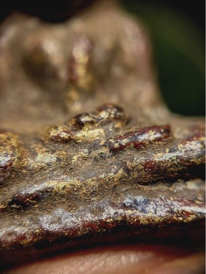 พระท่ากระดาน กรุศรีสวัสดิ์ กาญจนบุรี  เนื้อชินตะกั่วสนิมแดง รูปที่ 5