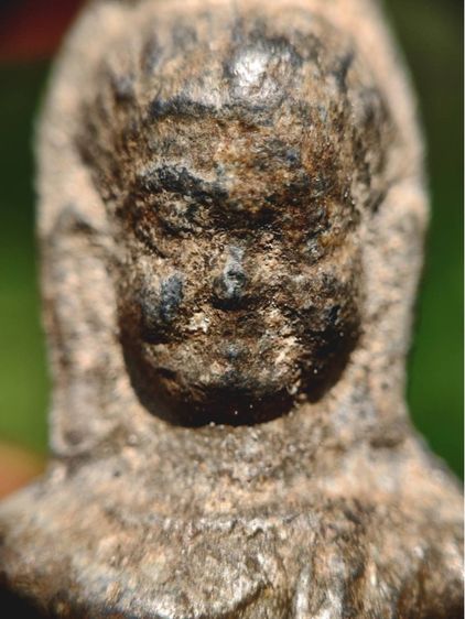 พระหูยาน  กรุเก่า กรุวัดพระศรีรัตนมหาธาตุลพบุรี เนื้อชินแท้ รูปที่ 2