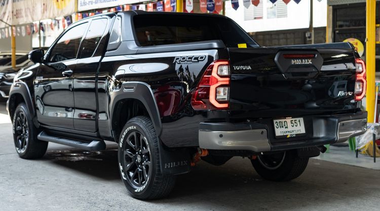 Toyota Hilux Revo 2021 Smart Cab 2.8 4WD Rocco Pickup ดีเซล ไม่ติดแก๊ส เกียร์อัตโนมัติ ดำ รูปที่ 3