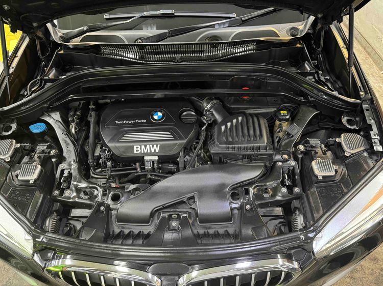 BMW X1 2018 2.0 sDrive18i xLine Utility-car ดีเซล ไม่ติดแก๊ส เกียร์อัตโนมัติ ดำ รูปที่ 3