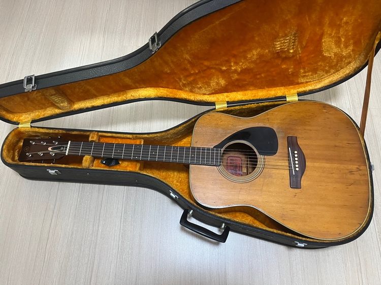 กีต้าร์โปร่ง Yamaha FG180 ป้ายแดง พร้อม hard case 