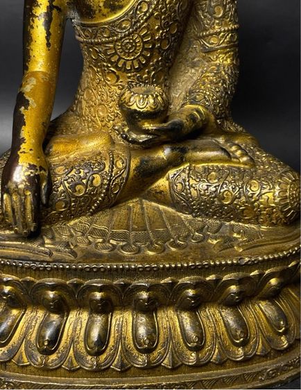 ✨พระพุทธรูปปางสมาธิ ศิลปะรัตนโกสินทร์ที่ โดดเด่นด้วยลวดลายดอกพิกุลบนจีวร  รูปที่ 5