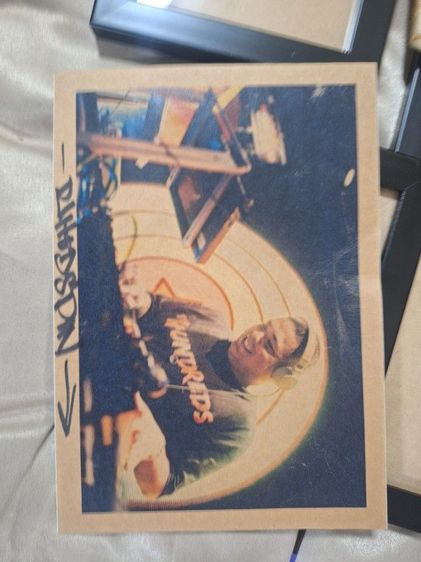 รูปภาพพร้อมลายเซ็น