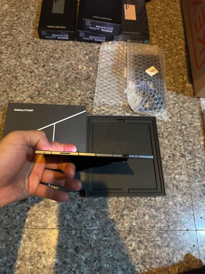 ขายSamsungFold7สีใหม่Jet Black512กิ๊กยกกล่องอีมี่ตรงจอกางสุดสวยๆหายากมากๆสูนTrueใช้งานดีทุกๆฟังชั่นถูกๆ รูปที่ 4