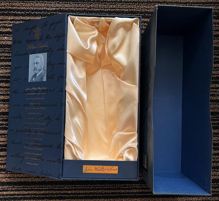 ขวดเปล่า Johnnie Walker Blue Labl ครบชุด - กล่องเปล่า - ขวดเปล่า รูปที่ 3