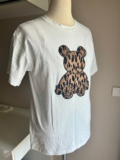 พร้อมส่ง T-Shirt ปักรูปหมีประดับคริสตัลปักสามมิติ อก 97 ซม  รูปที่ 7