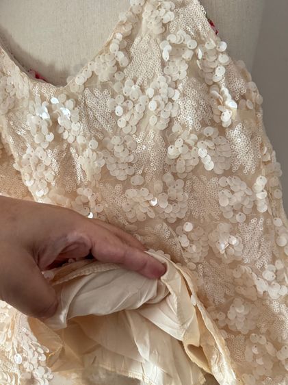 สายเดี่ยวปักเลื่อม Top Sling Double Layers Sequin In Beige รูปที่ 10