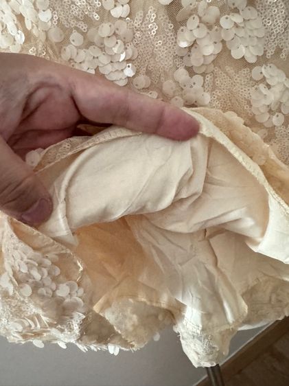 สายเดี่ยวปักเลื่อม Top Sling Double Layers Sequin In Beige รูปที่ 9