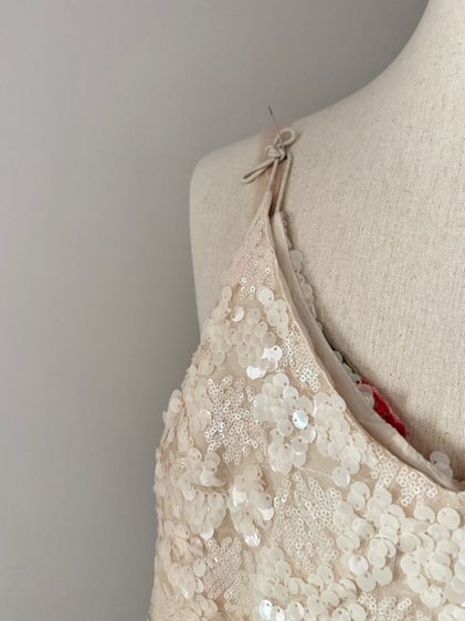 สายเดี่ยวปักเลื่อม Top Sling Double Layers Sequin In Beige รูปที่ 3