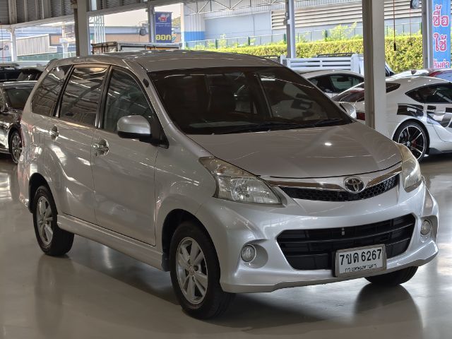 รถ Toyota Avanza 1.5 S สี บรอนซ์เงิน