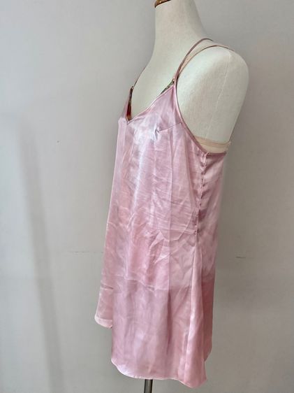 เดรสสายเดี่ยวคอวีสีชมพูผ้าซาติน One Size รูปที่ 2