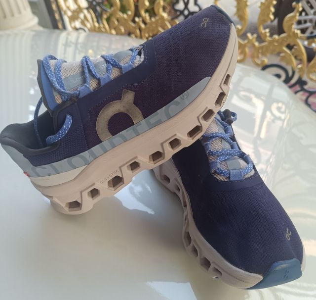 น้ำเงิน ผ้าใบ อื่นๆ รองเท้าผ้าใบ UK 5.5 | EU 38 2/3 | US 7 ขายถูก On Cloud monster size 38.5-24.5cm ของแท้ สภาพดี