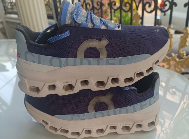 ขายถูก On Cloud monster size 38.5-24.5cm ของแท้ สภาพดี รูปที่ 6