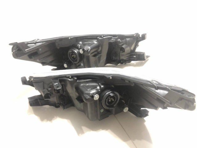 ไฟหน้ารีโว่ แท้ถอดตั้งแต่ศูนย์ รูปที่ 5