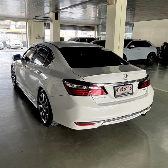 Honda Accord 2016 2.0 EL i-VTEC Sedan เบนซิน ไม่ติดแก๊ส เกียร์อัตโนมัติ ขาว รูปที่ 2